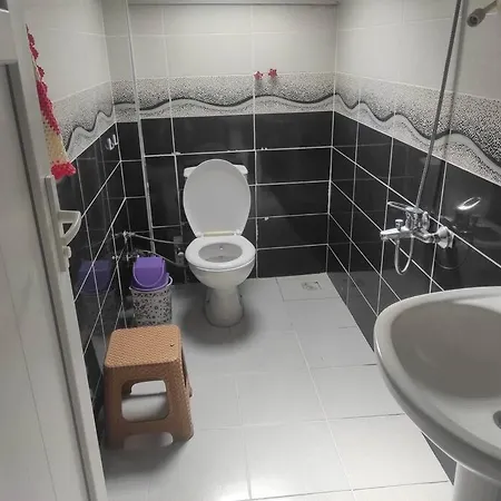 Klimali Ferah Doga Manzarali Mobilyali Genis Balkonlu Tum Daire Apartment *