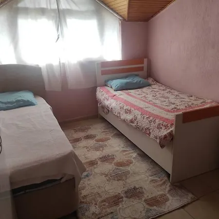 Apartment Klimali Ferah Doga Manzarali Mobilyali Genis Balkonlu Tum Daire